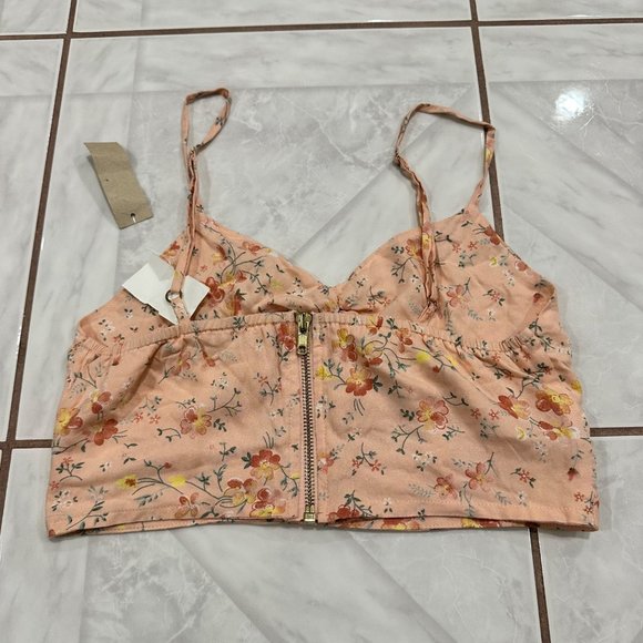 NWT Flynn Skye REVOLVE Floral Tank Crop Top Womens Size XS Boho Cottage Blogger - Picture 8 of 10